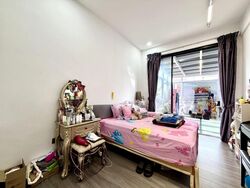 Daisy Park (D13), Terrace #512150901